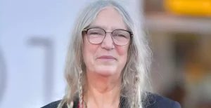 Patti Smith Health Scare Collapse, Resilience & Artistic Dedication